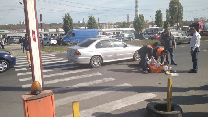 BMW cбил женщину на пешеходном переходе недалеко от Северного автовокзала