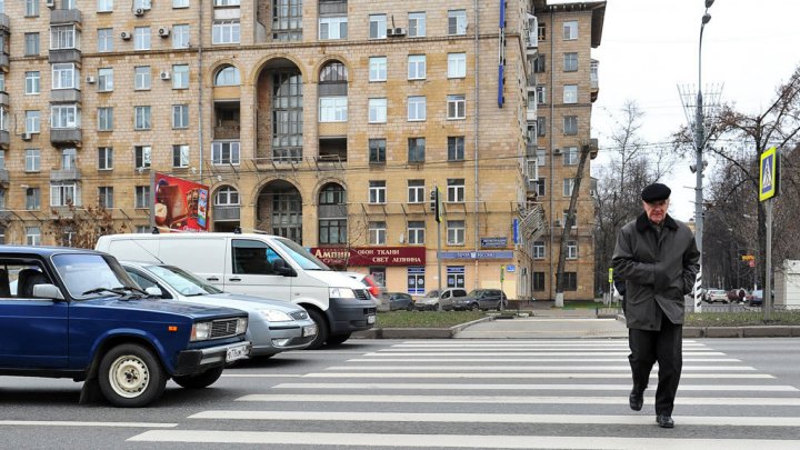 В Красноярском крае водитель сбил трех человек на пешеходном переходе