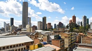 В Колумбии при падении автобуса в пропасть погибли 14 человек