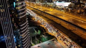 Дубайский район встал в гигантской пробке 