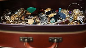 Чемодан с драгоценностями на 1 миллион фунтов украли на вокзале в Лондоне