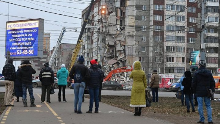 Жителей обрушившегося в Ижевске дома начали пускать в квартиры