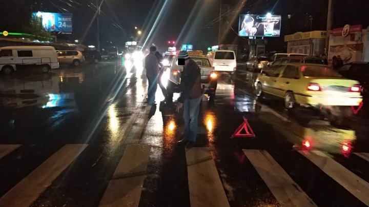 В столице на пешеходном переходе сбили девушку, водитель задержан на 72 часа