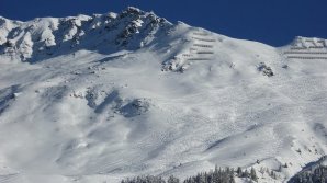 Трое туристов погибли в результате схода лавины во французских Альпах