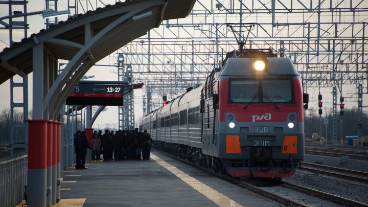 В Приморье сошёл с рельсов пассажирский поезд, ехавший в Северную Корею