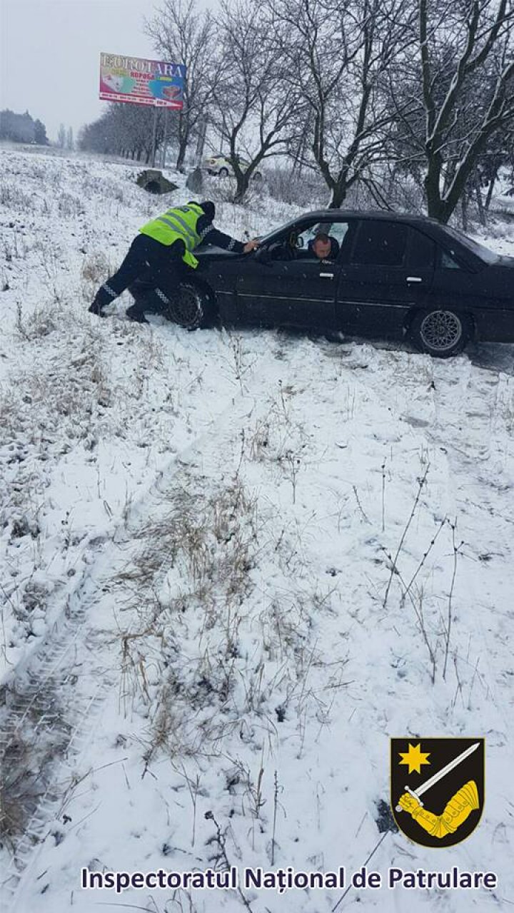 Водителей предупредили о мокром снеге на севере страны: фото