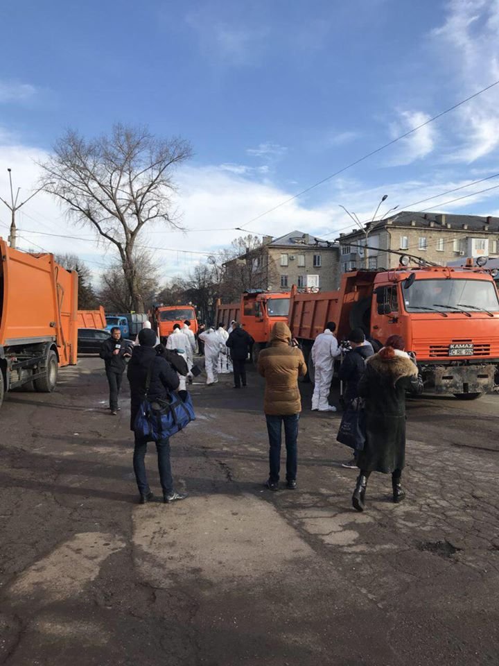 Правительство спасает Бельцы от мусора: спецтехника из Кишинёва начала очищать город