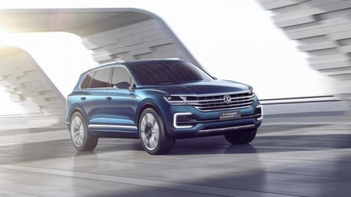 Названы сроки премьеры новейшего Volkswagen Touareg