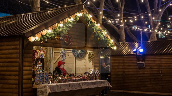 В Кишиневе состоялось грандиозное открытие Рождественской ярмарки: фото