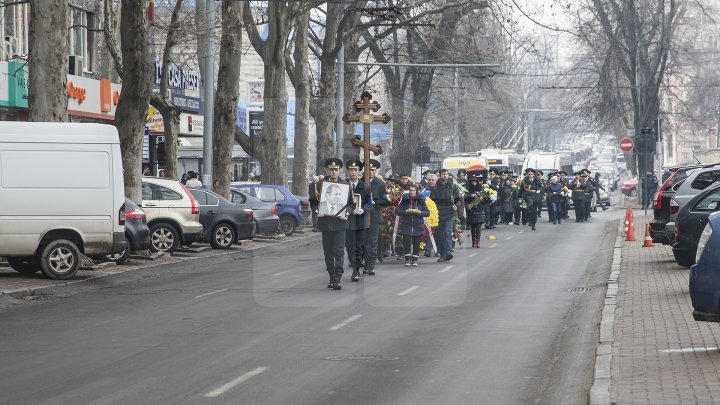 "Он был для нас идолом": участники ансамбля JOC рассказали, каким помнят Владимра Курбета