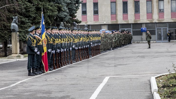 Павел Филип участвовал в церемонии отправки военнослужащих Национальной армии в Косово