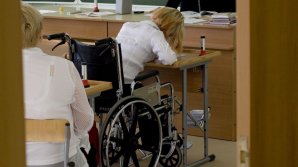 В 20 окружных школах страны появились условия для учеников с ограниченными возможностями