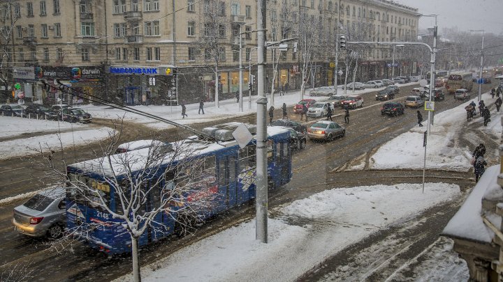 Как выглядит Кишинёв после снегопада: фото