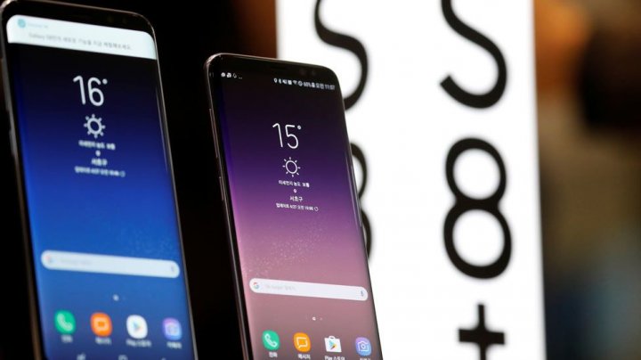 Samsung представила складной дисплей для нового смартфона Galaxy X