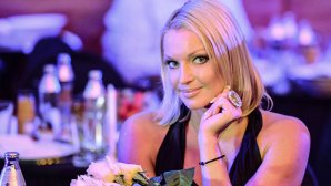 Анастасия Волочкова напала на журналистку из-за съемки: видеокадры