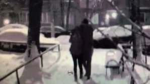 Нападение на девушку на севере Москвы попало на видео