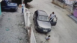 Трехлетний мальчик чудом уцелел после того, как его переехал родной дядя: видео (18+)  