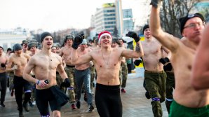 Вопреки морозам: в Минске устроили забег настоящих мужчин