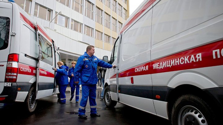 Пациент ударил по лицу медсестру скорой в Петербурге