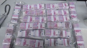 В Германии мужчина нашел на помойке восемь миллионов фальшивых евро
