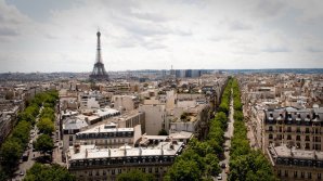 Парижский музей проведет экскурсию для нудистов