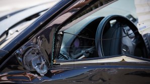 "Вышел и начал требовать денег": появились подробности о водителе, который устроил дебош в центре столицы