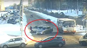 Очевидцы ДТП задержали пьяного водителя, сбившего 9-летнюю девочку (видео) 