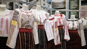 В гардеробе принцессы Шарлотты и принца Джорджа появятся народные молдавские костюмы