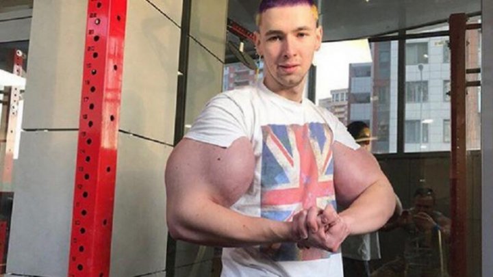 "Руки-базуки" удалил страницу во "ВКонтакте", попрощавшись с подписчиками