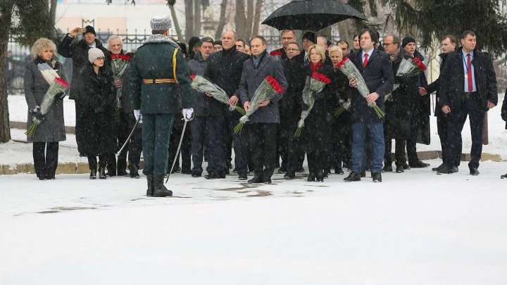 Участники Межпарламентского саммита почтили память жертв войны на Днестре