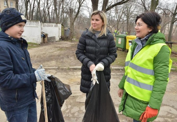 Реакция жителей Кишинёва на генеральную уборку: фото