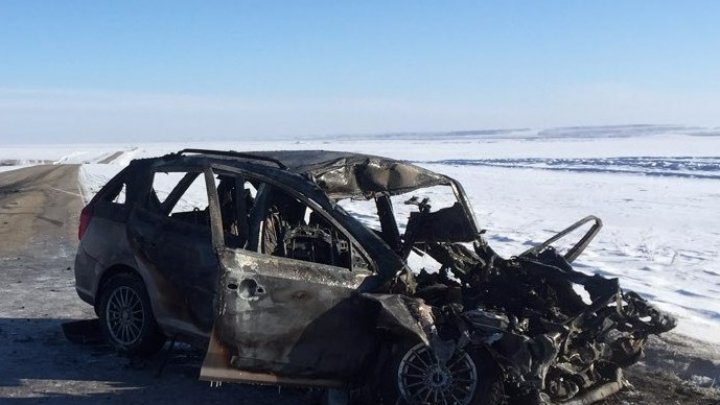 В ДТП с грузовиком под Челябинском сгорело три человека