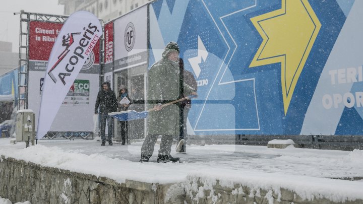 Снегопады в Молдове не прекращаются: фото