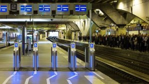 Во Франции железнодорожники возобновили забастовки