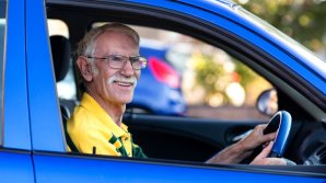 11 человек старше 60 лет получили права с начала 2018 года