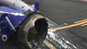 Пассажир показал видео из салона Boeing с загоревшимся двигателем