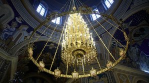 В преддверии пасхальных праздников пожарные проверяют церкви по всей стране