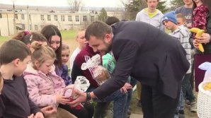 Подарки в канун Пасхи: Сотрудники AIPA поздравили воспитанников интерната села Купкуй