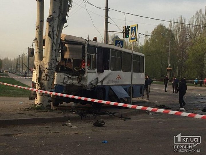 Страшная трагедия в Кривом Роге: в аварии с маршруткой погибло восемь человек 