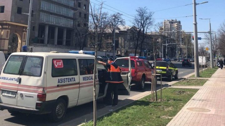 В Центральный суд поступило предупреждение о заложенной бомбе (фото) 