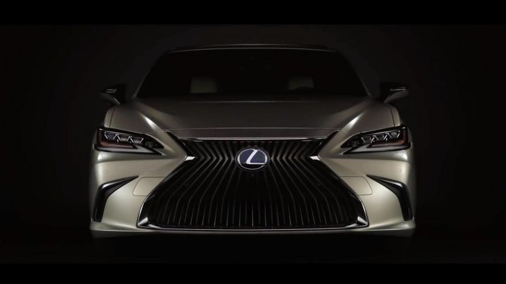 Lexus почти полностью рассекретил новое поколение седана ES