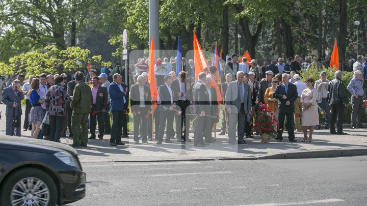 В Кишиневе поминают жертв аварии на Чернобыльской АЭС: фоторепортаж 