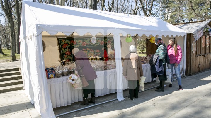 В столице открылись пасхальные ярмарки 