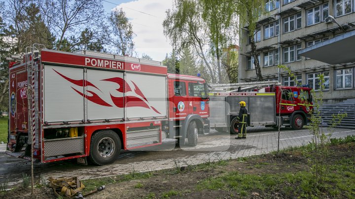 Последствия крупного пожара в Институте зоологии Академии наук показали на фото