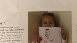 Трехлетняя девочка нарисовала воображаемую мать и испугала пользователей Сети