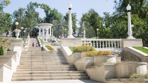 В парке "Валя Морилор" разделили пешеходные и велодорожки