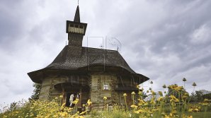 Православные христиане отмечают Троицу 