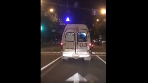 Воронежец снял на видео, как пациента «укладывают» ударами в машине скорой