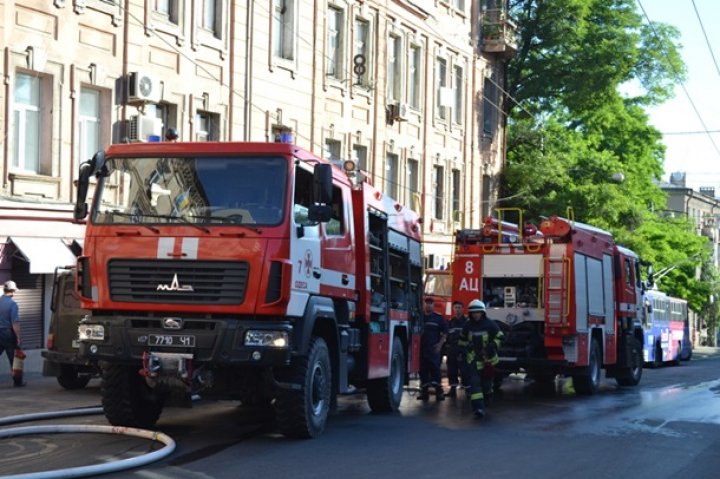 Пожар в центре Одессы: есть жертва