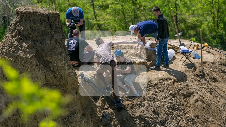 У села Костешты археологи обнаружили пять могил начала XIV века